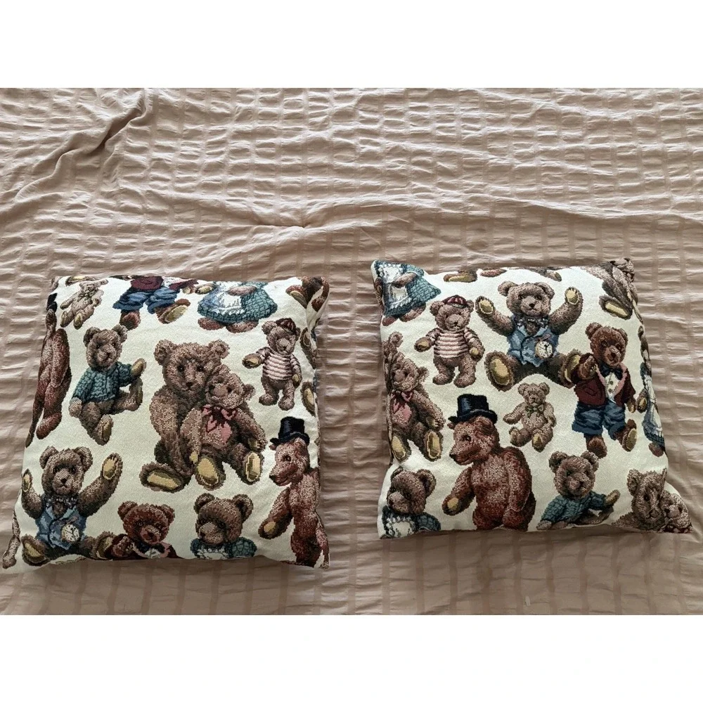 Vintage Teddy Bears Decorative Throw Pillows, Tapestry Lot 2